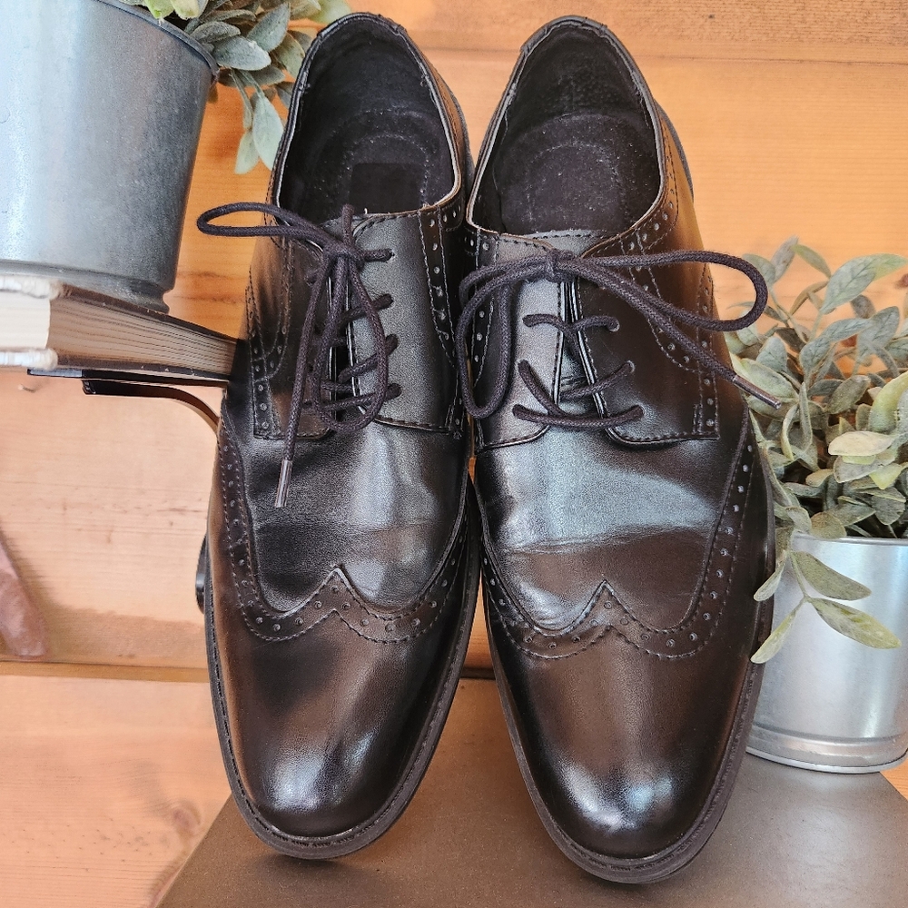 Calvin Klein Greenwich Black Leather Brogue Wingtip Oxford Dress Shoes Sz 10.5 M - Picture 6 of 10